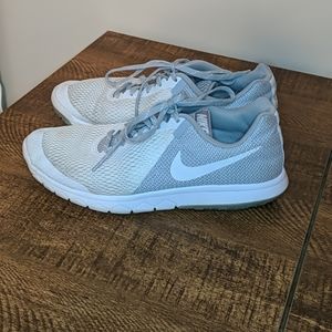 Nike Experience Rn5 tennis shoes